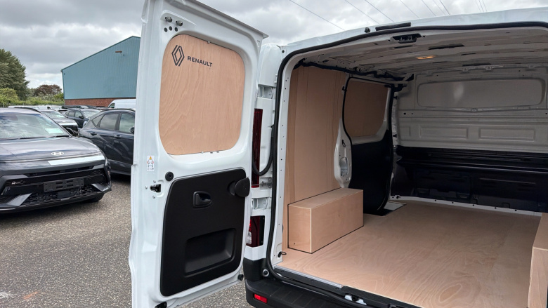Renault Trafic Swb Diesel SL30 Blue dCi 130 Advance [Safety] Van